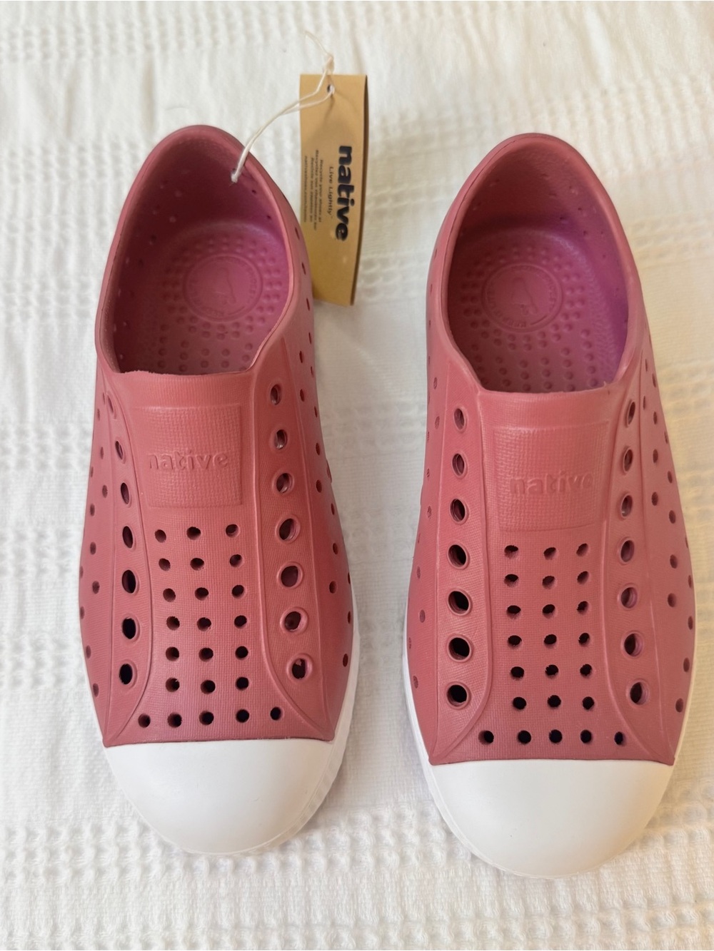 Native kid Slip-On Sneakers in Rose and White